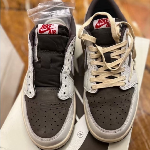 Nike Travis Scott Jordan’s - Picture 3 of 3